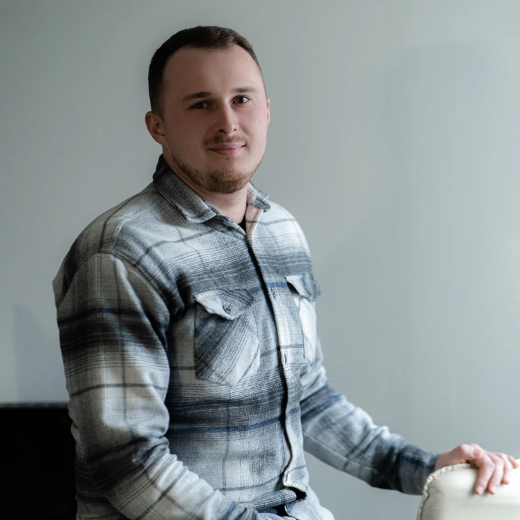 Дмитрий – веб-программист ART6 в Смоленске